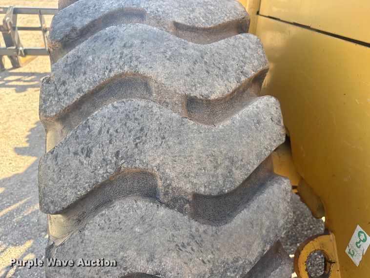 image for item DQ4262 1998 Caterpillar IT28G wheel loader