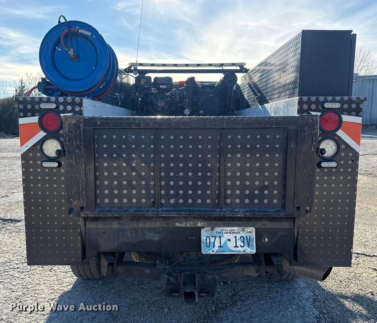 image for item DQ4264 2012 Chevrolet Silverado 3500 Crew Cab utility bed pickup truck