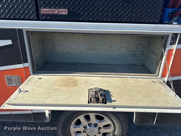 image for item DQ4264 2012 Chevrolet Silverado 3500 Crew Cab utility bed pickup truck