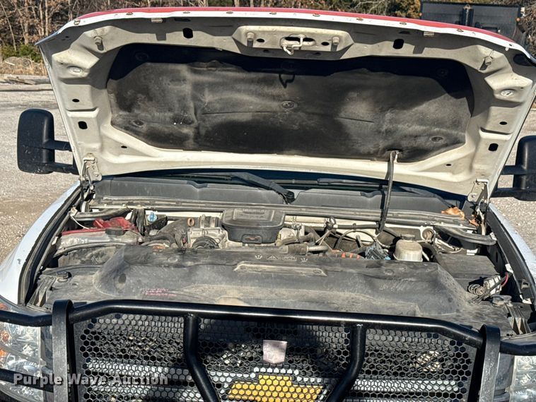 image for item DQ4264 2012 Chevrolet Silverado 3500 Crew Cab utility bed pickup truck