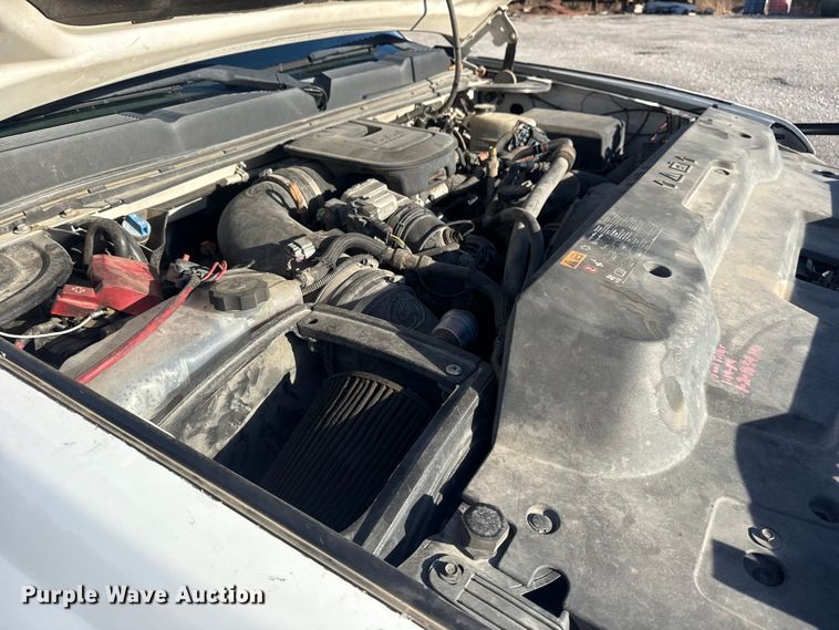 image for item DQ4264 2012 Chevrolet Silverado 3500 Crew Cab utility bed pickup truck