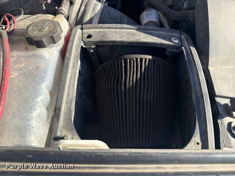 image for item DQ4264 2012 Chevrolet Silverado 3500 Crew Cab utility bed pickup truck