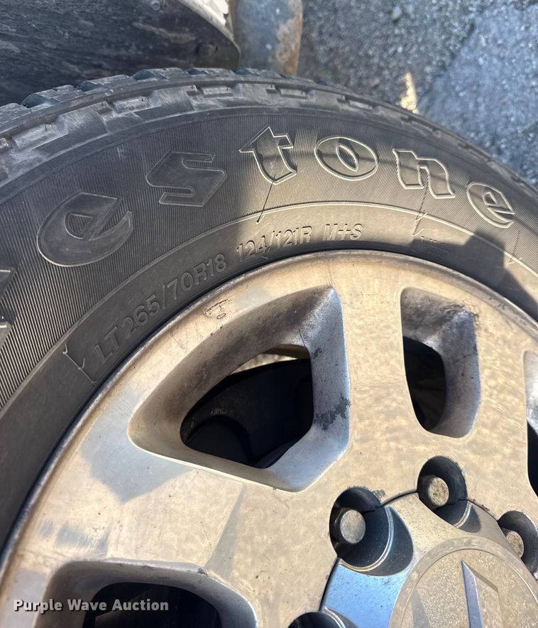 image for item DQ4264 2012 Chevrolet Silverado 3500 Crew Cab utility bed pickup truck