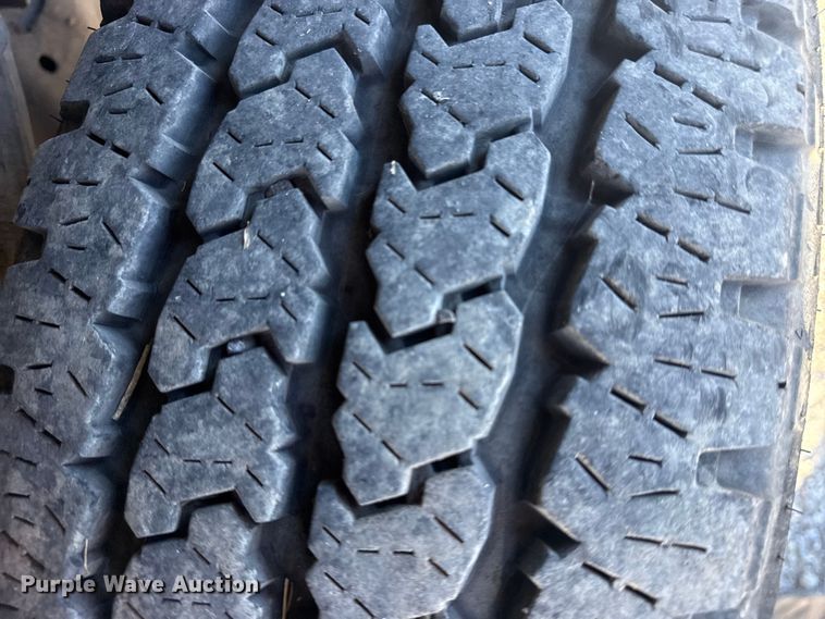 image for item DQ4264 2012 Chevrolet Silverado 3500 Crew Cab utility bed pickup truck