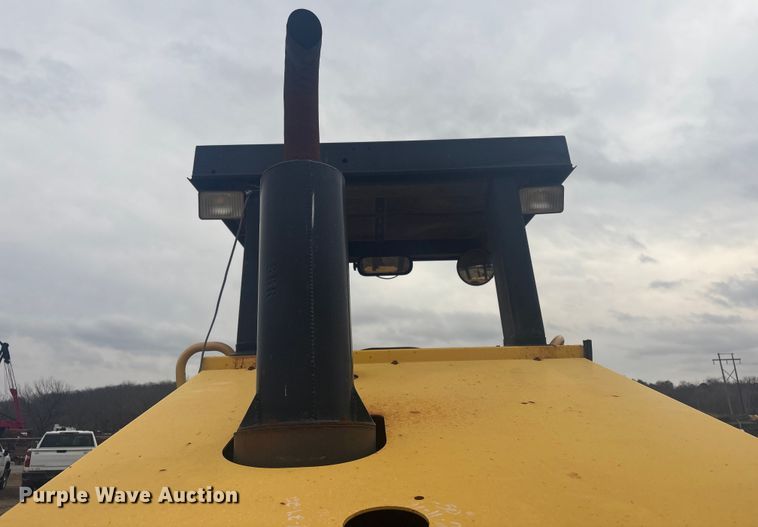 image for item DQ4266 2004 Dynapac CA250PD Single Drum Vibratory Roller