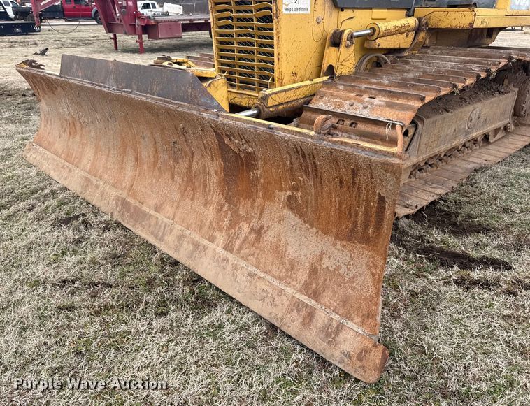 image for item DQ4268 2002 Komatsu 31PX-21 dozer