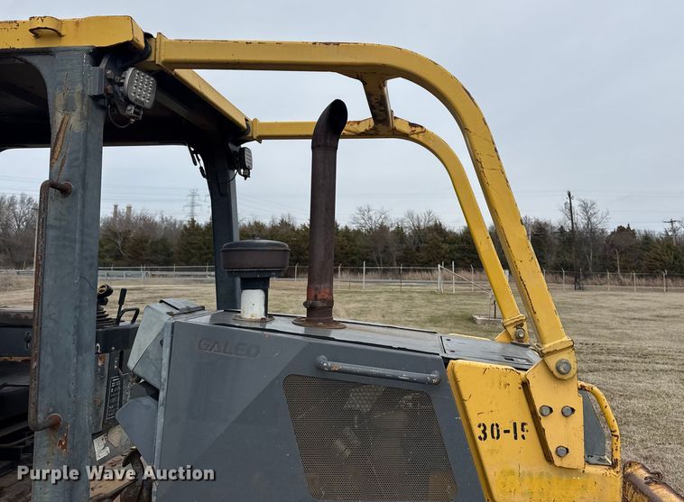 image for item DQ4268 2002 Komatsu 31PX-21 dozer