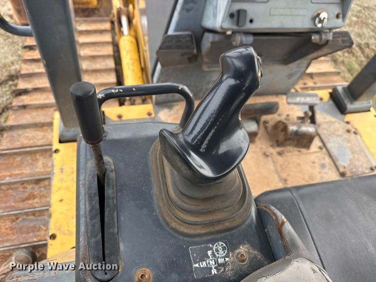 image for item DQ4268 2002 Komatsu 31PX-21 dozer