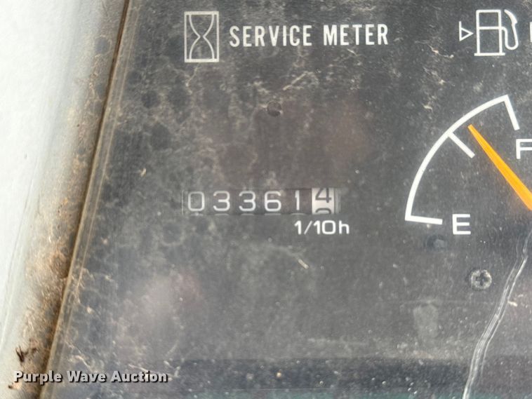 image for item DQ4268 2002 Komatsu 31PX-21 dozer