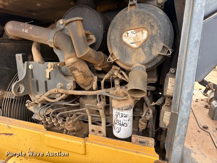 image for item DQ4268 2002 Komatsu 31PX-21 dozer