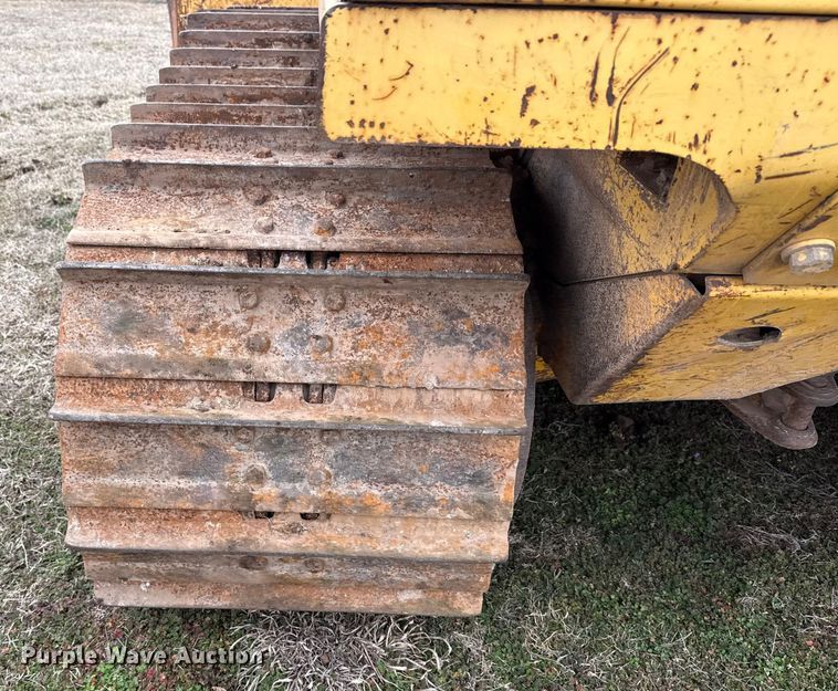 image for item DQ4268 2002 Komatsu 31PX-21 dozer