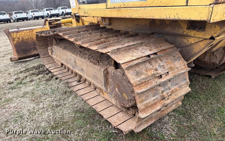 image for item DQ4268 2002 Komatsu 31PX-21 dozer