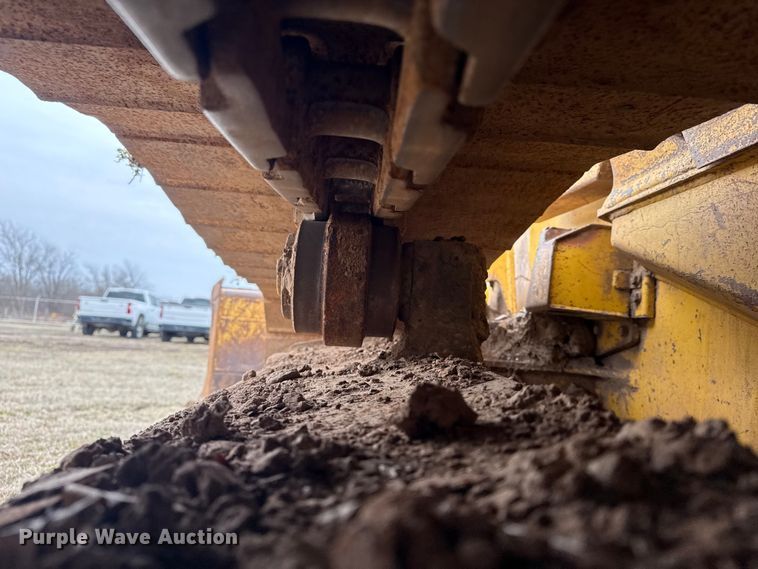 image for item DQ4268 2002 Komatsu 31PX-21 dozer