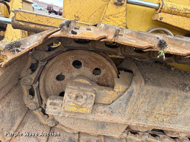 image for item DQ4268 2002 Komatsu 31PX-21 dozer