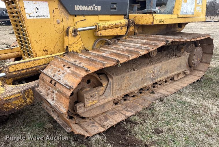 image for item DQ4268 2002 Komatsu 31PX-21 dozer