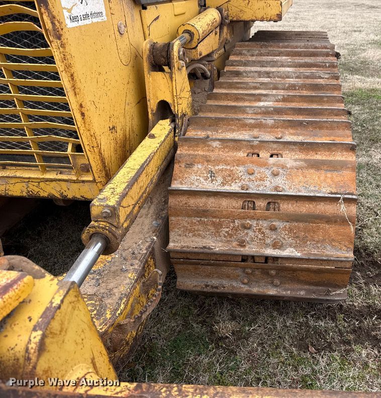 image for item DQ4268 2002 Komatsu 31PX-21 dozer