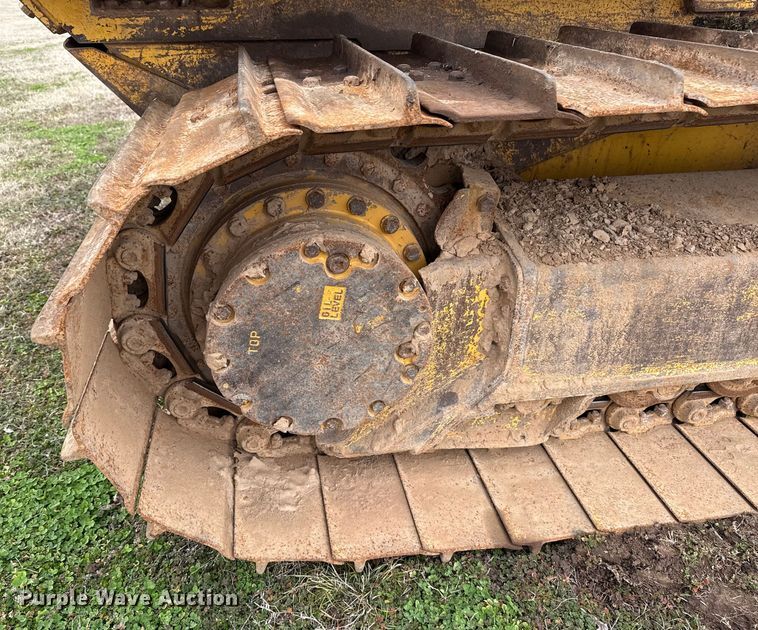 image for item DQ4268 2002 Komatsu 31PX-21 dozer