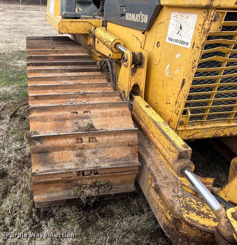 image for item DQ4268 2002 Komatsu 31PX-21 dozer