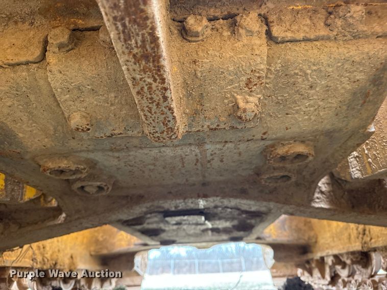 image for item DQ4268 2002 Komatsu 31PX-21 dozer