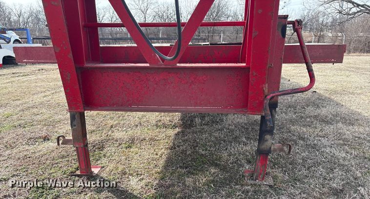 image for item DQ4270 2003 Coose Trailer Manufacturing C8053 equipment trailer