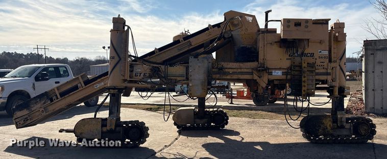 image for item DQ4274 Gomaco GT 6300 slipform paver