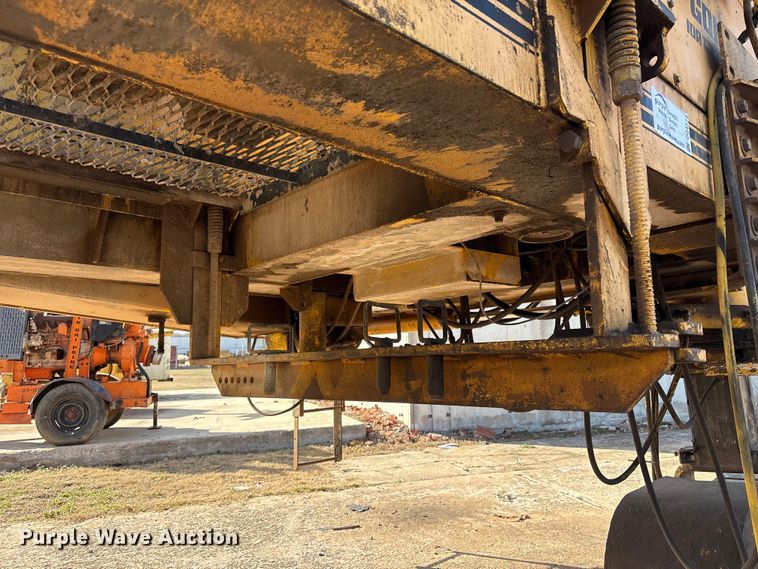 image for item DQ4274 Gomaco GT 6300 slipform paver