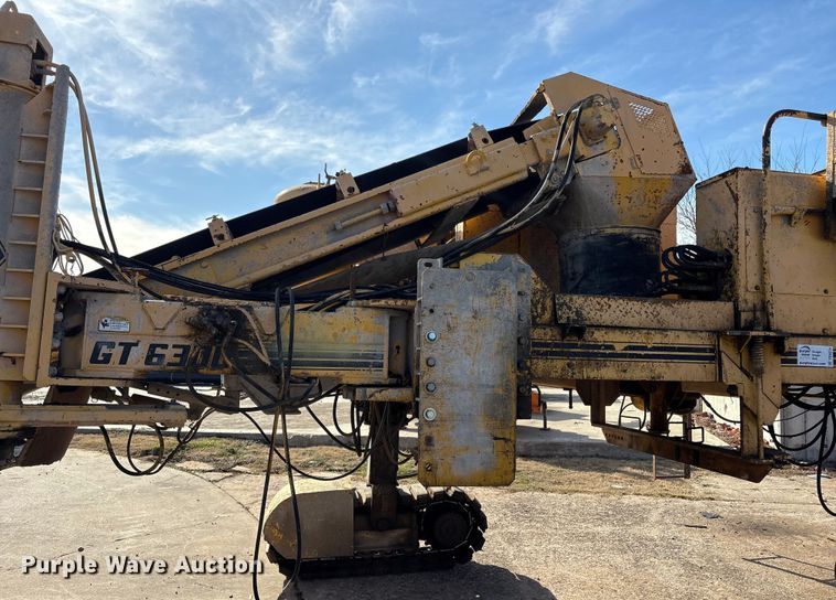 image for item DQ4274 Gomaco GT 6300 slipform paver