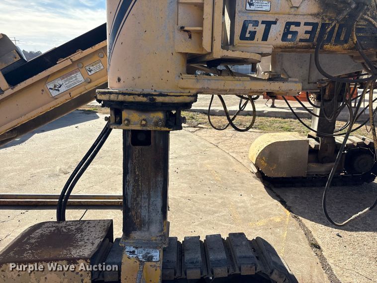 image for item DQ4274 Gomaco GT 6300 slipform paver