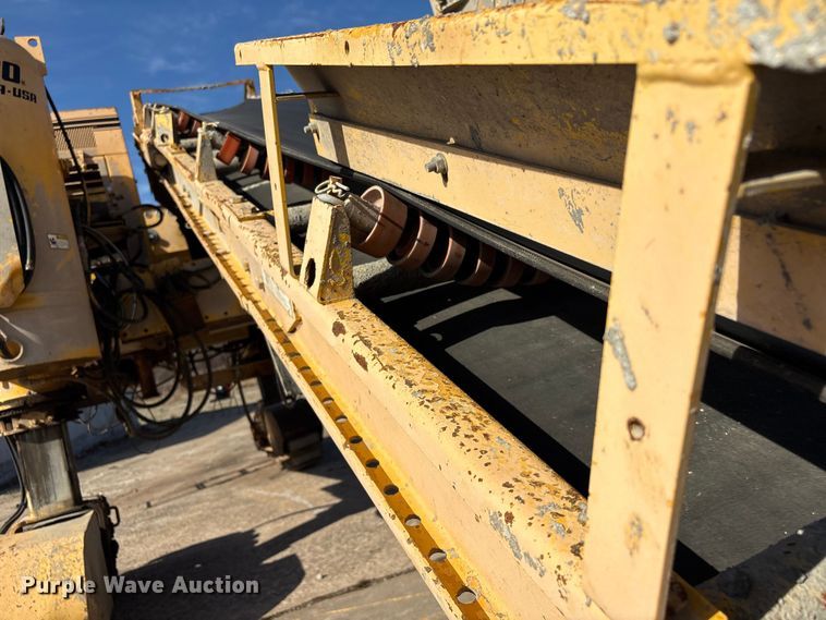 image for item DQ4274 Gomaco GT 6300 slipform paver