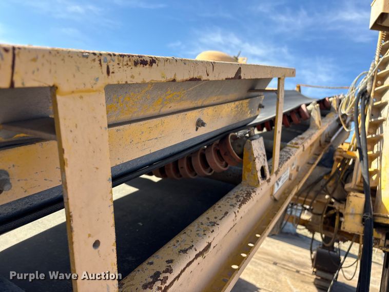 image for item DQ4274 Gomaco GT 6300 slipform paver