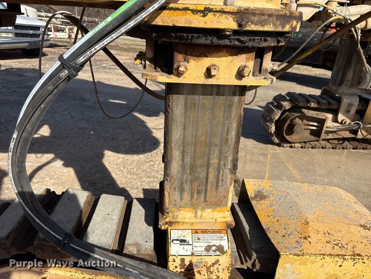 image for item DQ4274 Gomaco GT 6300 slipform paver