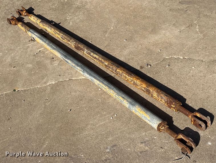 image for item DQ4274 Gomaco GT 6300 slipform paver