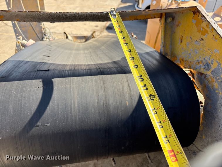 image for item DQ4274 Gomaco GT 6300 slipform paver