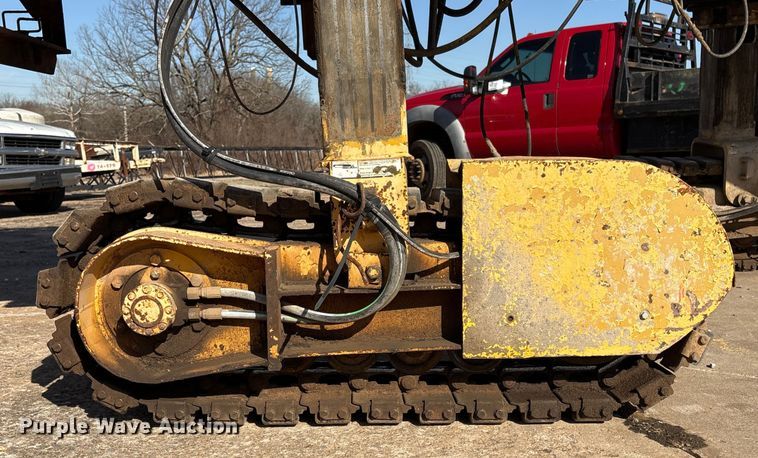 image for item DQ4274 Gomaco GT 6300 slipform paver