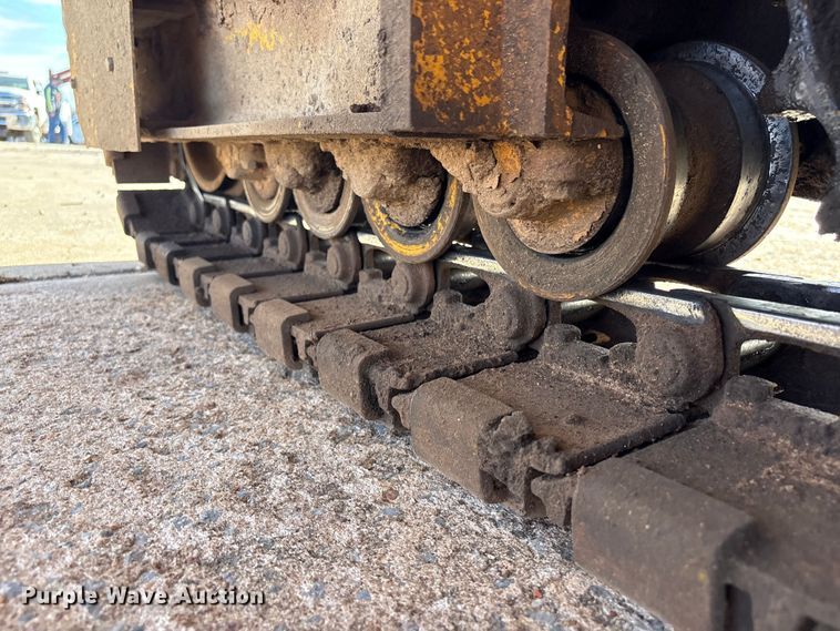 image for item DQ4274 Gomaco GT 6300 slipform paver