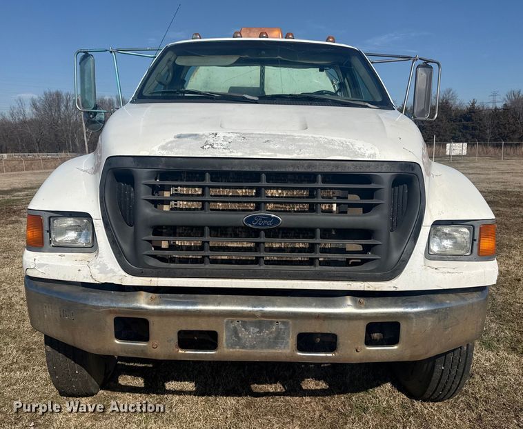 image for item DQ4278 2000 Ford F650 Super Duty tank truck