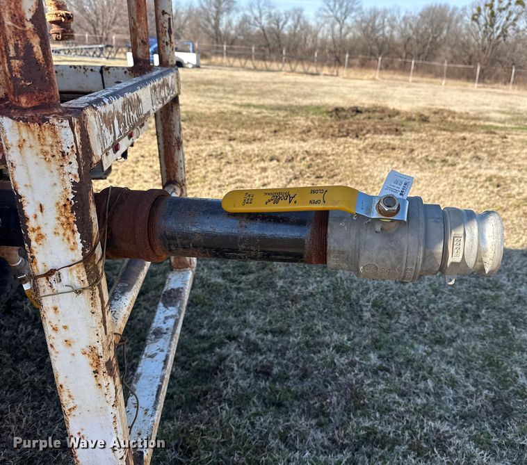 image for item DQ4278 2000 Ford F650 Super Duty tank truck