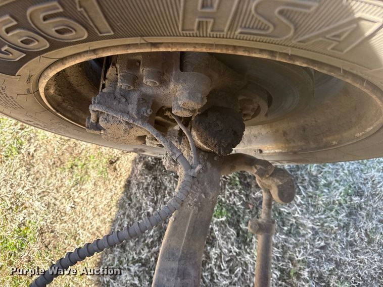 image for item DQ4278 2000 Ford F650 Super Duty tank truck