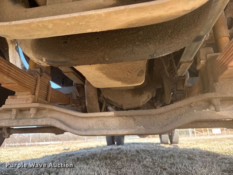 image for item DQ4278 2000 Ford F650 Super Duty tank truck