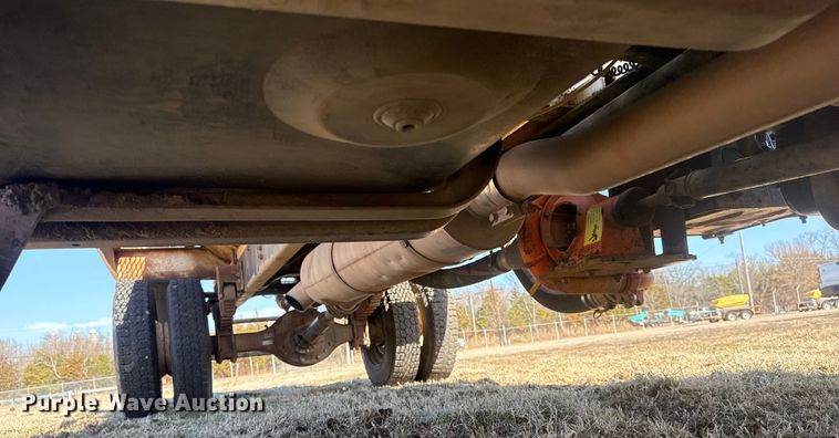 image for item DQ4278 2000 Ford F650 Super Duty tank truck