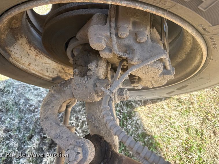 image for item DQ4278 2000 Ford F650 Super Duty tank truck