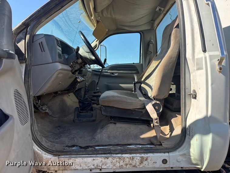 image for item DQ4278 2000 Ford F650 Super Duty tank truck