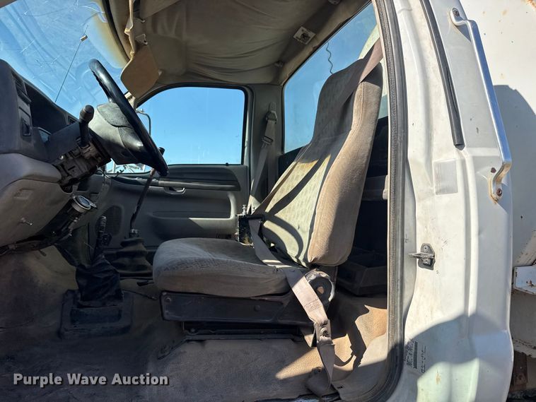 image for item DQ4278 2000 Ford F650 Super Duty tank truck