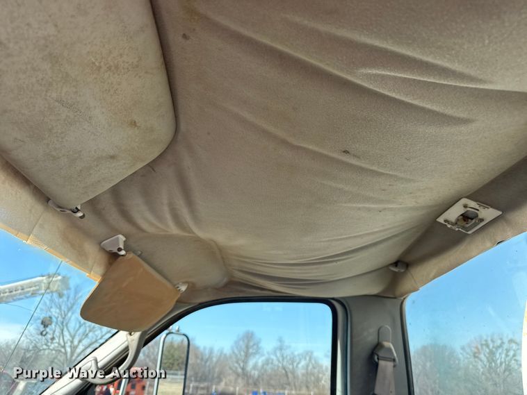 image for item DQ4278 2000 Ford F650 Super Duty tank truck