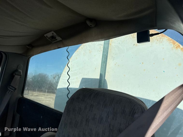 image for item DQ4278 2000 Ford F650 Super Duty tank truck