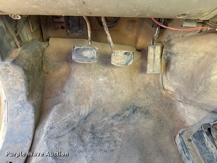 image for item DQ4278 2000 Ford F650 Super Duty tank truck