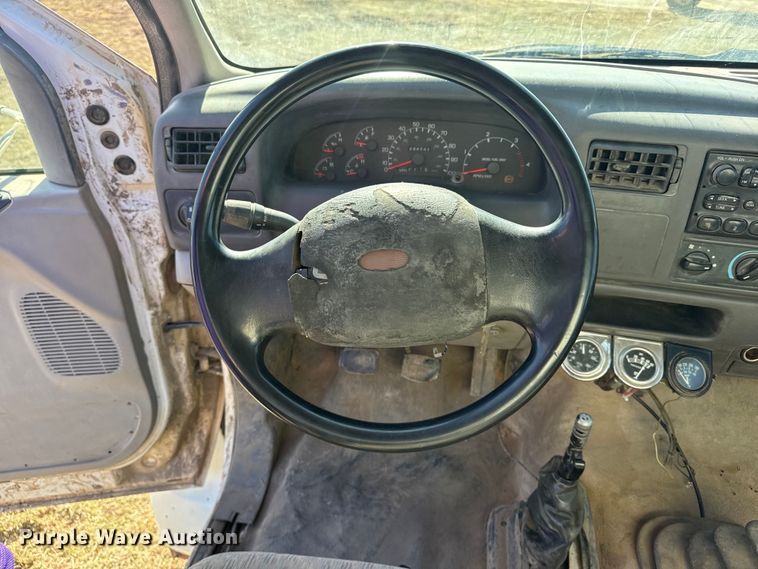 image for item DQ4278 2000 Ford F650 Super Duty tank truck