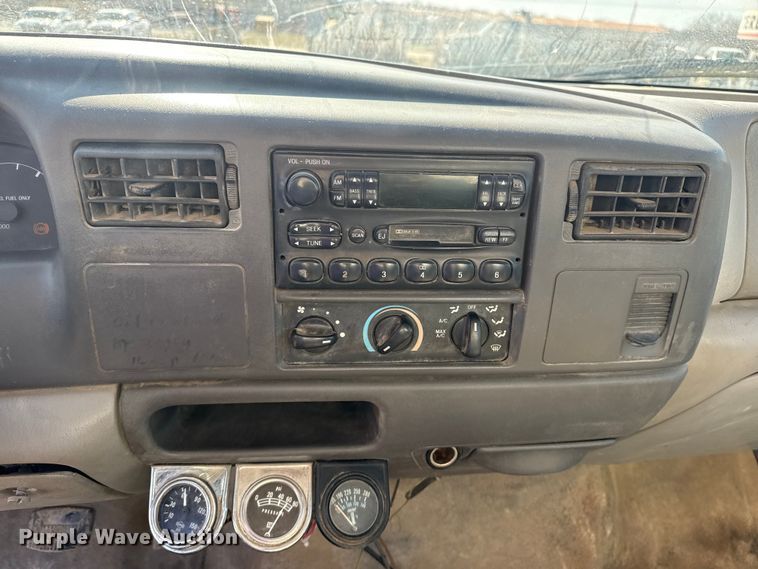 image for item DQ4278 2000 Ford F650 Super Duty tank truck