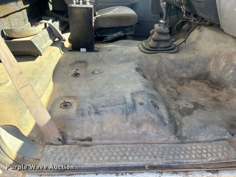 image for item DQ4278 2000 Ford F650 Super Duty tank truck