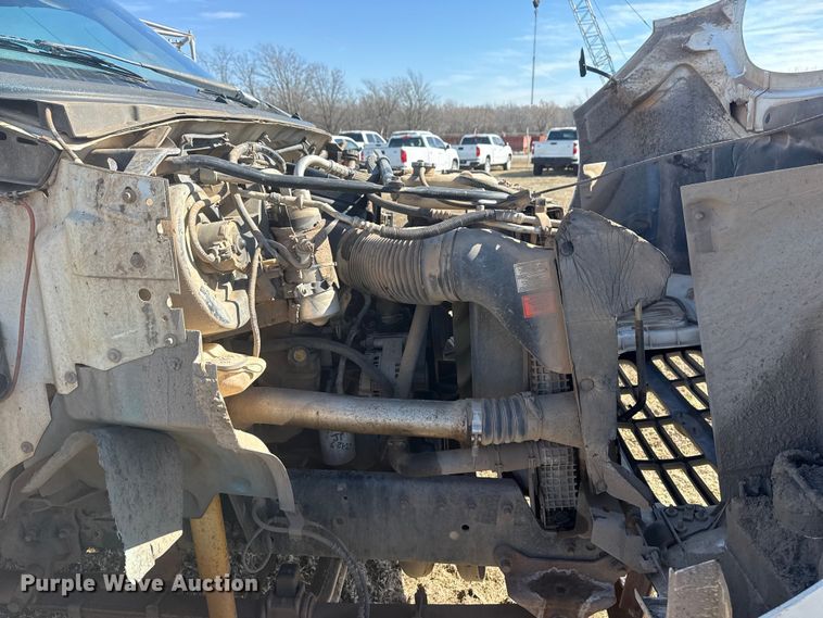 image for item DQ4278 2000 Ford F650 Super Duty tank truck